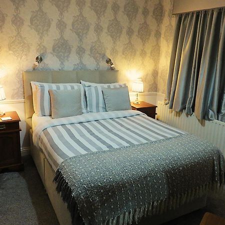 Albany Lodge Portrush Buitenkant foto