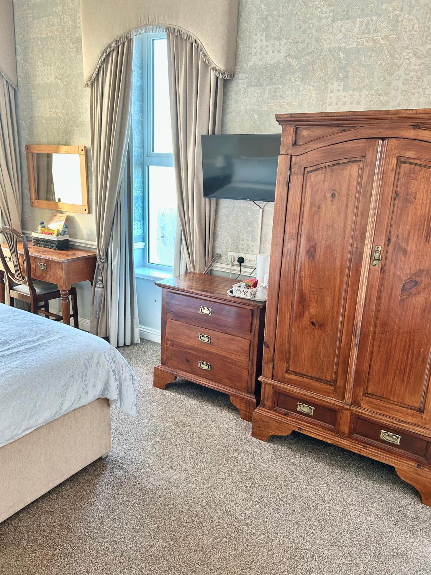 Albany Lodge Portrush Buitenkant foto