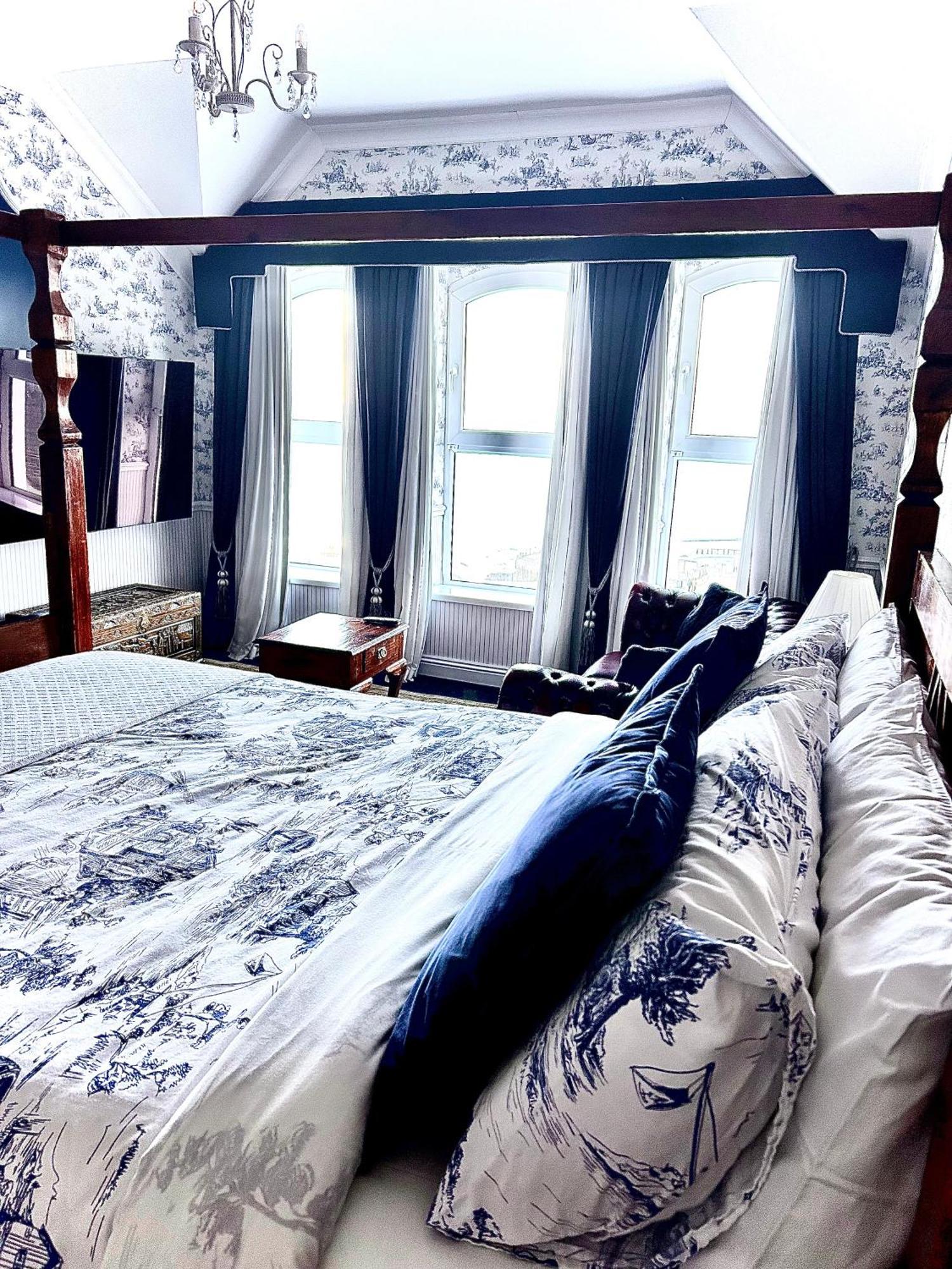 Albany Lodge Portrush Buitenkant foto